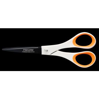 Krejčovské nůžky FISKARS TITANOVÉ 1004720, Non stick, s měkkou ergonomickou rukojetí, celková délka 18 cm