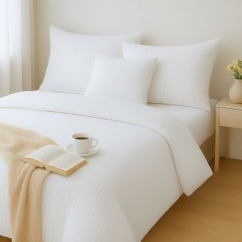 Hotelové povlečení HOTEL STRIPE – damašek, proužek 1 cm, bílá, 140×200 + 70×90 cm, hotelový uzávěr