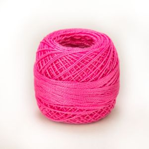 Háčkovací / vyšívací příze PERLOVKA 333 sytě růžová, jednobarevná, 10g/85m