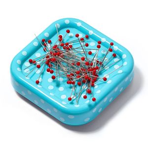 Magnetický jehelníček PRYM LOVE 16102870, kovový, modrý, 8,5 x 8,5 x 2,5 cm 