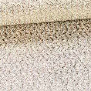 Ubrus PVC vánoční, 23512 ZLAT krajkový vzor, zlaté lístky na bílé, š.140cm (metráž)